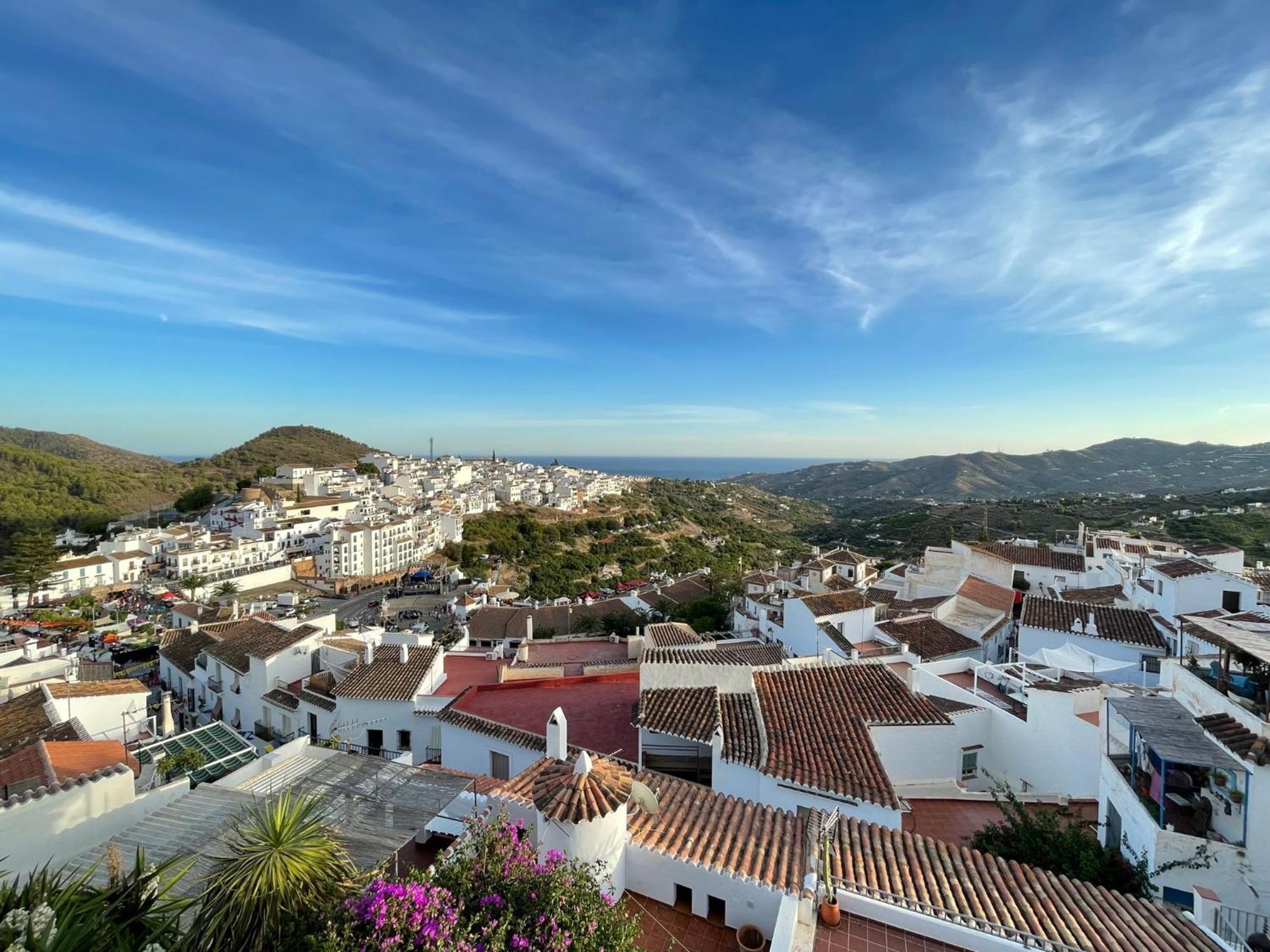Los Nidos Apartments, Frigiliana Eksteriør billede